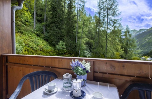 Madesimo Apartment | Nice apartment for 4 people with WIFI, TV, terrace and pets allowed