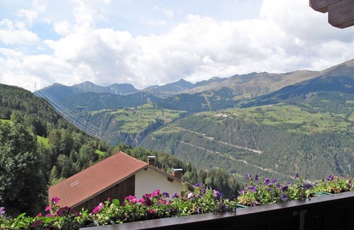 Fendels Apartment | Nice apartment for 4 people with WIFI, TV and balcony