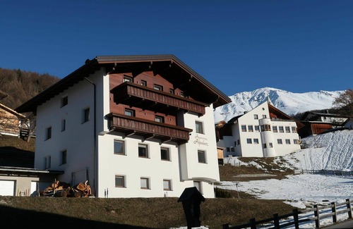 Fendels Apartment | Nice apartment for 4 people with WIFI, TV and balcony