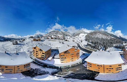 Acletta Apartment | Nice apartment for 4 people with WIFI, hot tub, pool, TV, balcony and panoramic view
