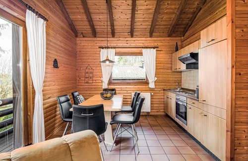 Schoenecken Apartment | Nice apartment for 4 people with WIFI, TV, patio and pets allowed
