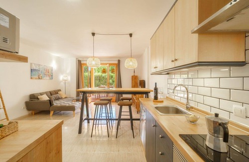 Cala Mandia Apartment | Nice apartment for 4 people with A/C, pool, WIFI, TV and patio