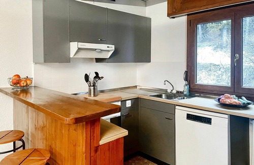 Randogne Apartment | Nice apartment for 4 people with WIFI, TV, balcony and pets allowed