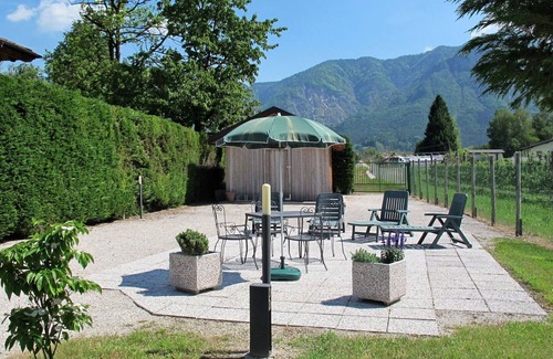 Caldonazzo Apartment | Nice apartment for 5 guests with TV, patio and parking