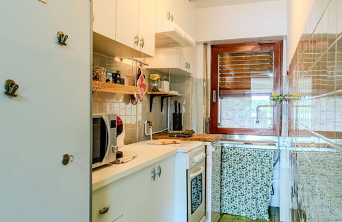 Monvalle Apartment | Nice apartment for 5 guests with WIFI, pool, TV, balcony and pets allowed