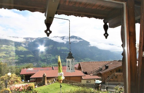 Fuegen Apartment | Nice apartment for 6 people with WIFI, TV and terrace