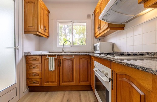 Vallpineda Apartment | Nice apartment for 6 people with WIFI, A/C, TV and balcony