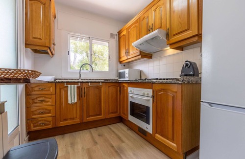 Vallpineda Apartment | Nice apartment for 6 people with WIFI, A/C, TV and balcony