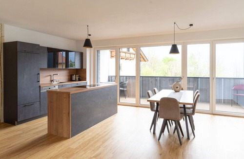 Fronhausen Apartment | Nice apartment for 6 guests with WIFI, TV and patio