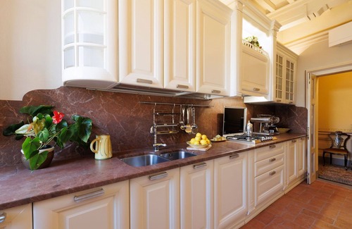 Cortona Old Town Apartment | Nice apartment for 6 guests with A/C, WIFI, TV, balcony and panoramic view
