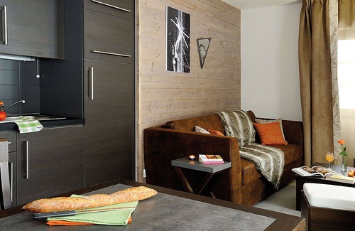 Les Gets Apartment | Nice apartment for 8 people with WIFI, pool, TV, terrace and pets allowed