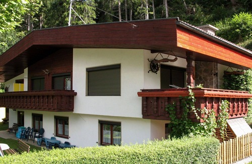 Tobadill Apartment | Nice apartment for 9 people with WIFI, TV and terrace