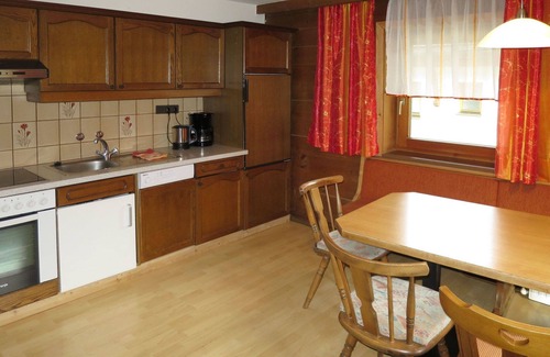 Aschau Im Zillertal Apartment | Nice apartment for 5 guests with WIFI, TV and terrace