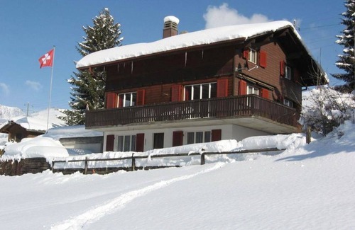 Zweisimmen Apartment | Nice apartment for 6 people with WIFI and balcony