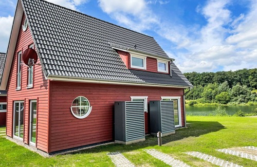 Hechthausen Apartment | Nice apartment for 4 people with WIFI, pool, TV, balcony, pets allowed and parking