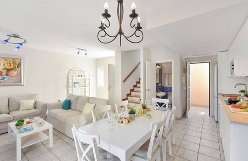 Pasito Blanco Apartment | Nice apartment for 4 guests with pool, WIFI, A/C, TV, terrace and pets allowed