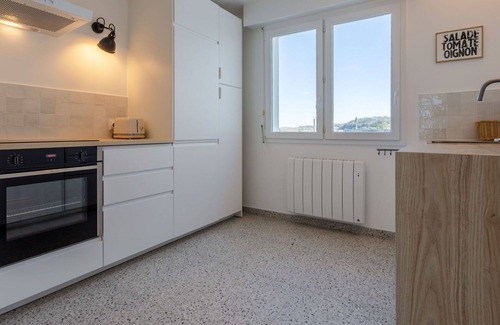 (le) Mesnil Hue Apartment | Nice apartment for 4 guests with WIFI and TV