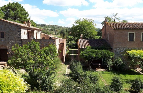 Monteleone d'Orvieto Apartment | Nice apartment for 8 people with WIFI, pool and TV