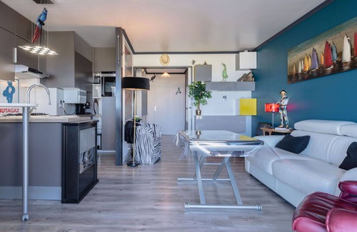 Le Home Apartment | Nice apartment for 4 people with WIFI, TV and balcony