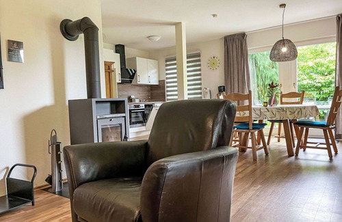 Feriendorf Frankenau House | Nice apartment in villa for 4 people with WIFI, TV, terrace and pets allowed