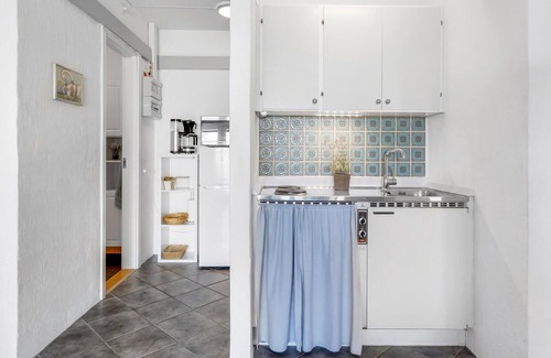 Akirkeby Apartment | Nice apartment in Aakirkeby