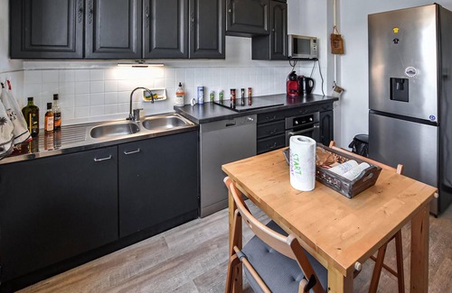 Carpentras Apartment | Nice apartment in Carpentras with WiFi