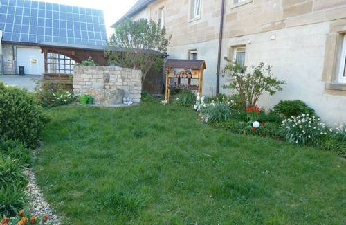 Himmelkron Apartment | Nice apartment in Himmelkron