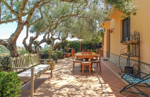 Casteldaccia Apartment | Nice apartment in Casteldaccia