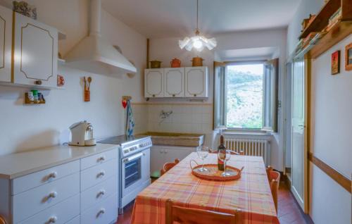 Massa Apartment | Nice Apartment In Massa E Cozzile With House A Panoramic View