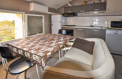 Monteux Apartment | Nice apartment in Monteux with WiFi