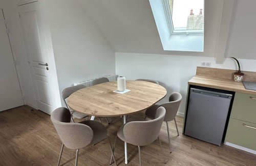 Granville Apartment | Nice apartment in the center of town