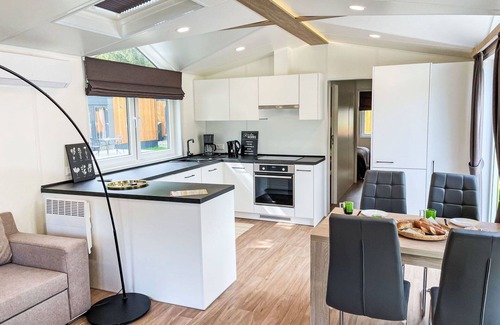 Riedenburg House | Nice apartment in villa for 4 guests with A/C, WIFI, TV, terrace, pets allowed and parking