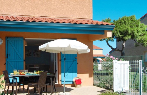 Torreilles House | Nice apartment in villa for 6 guests with A/C, WIFI, pool, TV, patio and pets allowed