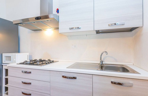Follonica Villa | Nice apartment in villa for 12 people with private pool, WIFI, TV, patio and pets allowed