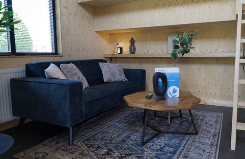 Vleteren House | Nice apartment in villa for 4 people with WIFI, TV and terrace