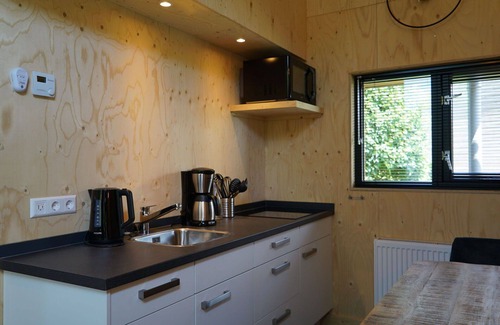 Vleteren House | Nice apartment in villa for 4 people with WIFI, TV and terrace