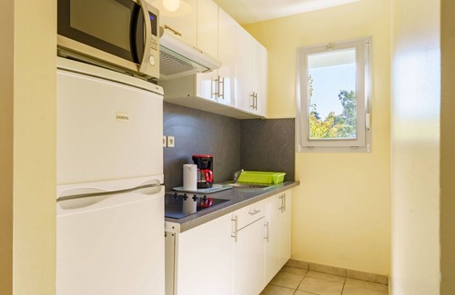 Guethary House | Nice apartment in villa for 6 guests with pool, WIFI, TV and terrace