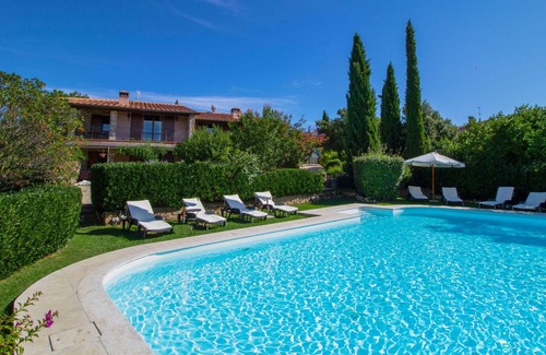 Poderi Villa | Nice apartment in villa with private pool, hot tub, WIFI, TV, patio, pets allowed and panoramic .