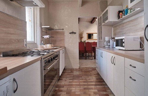 Sigonce Villa | Nice apartment in villa with WIFI, pool, TV, patio, pets allowed and panoramic view