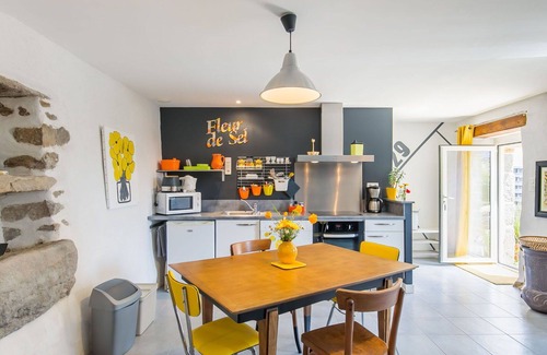 Tregunc House | Nice apartment in villa for 4 people with WIFI, TV and terrace