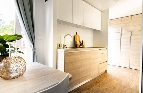 Noordoostelijk van Schaarsbergen House | Nice apartment in villa for 4 people with pool, A/C, WIFI, TV and terrace