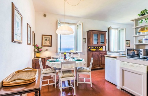 Rosignano Marittimo Apartment | Nice apartment for 7 guests with pool, WIFI, TV and patio