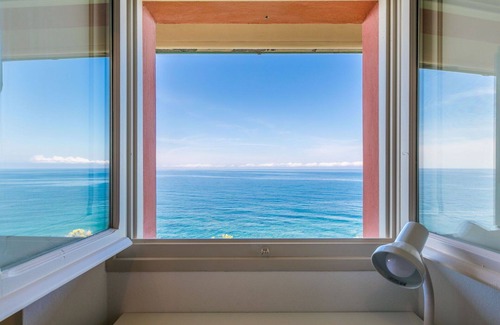 Rosignano Marittimo Apartment | Nice apartment for 7 guests with pool, WIFI, TV and patio