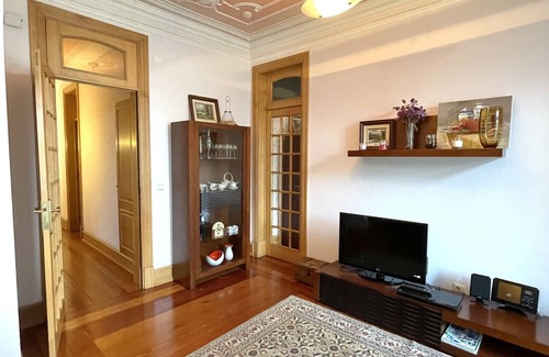 Lisbon Old Town Apartment | Nice Apartment near the Gulbenkien Garden and corte ingles in center of Lisbon