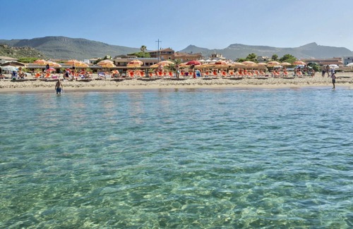 Bosa Marina Apartment | Nice apartment on the ground floor with sea view of approximately 55 m2 equipped with air conditioning and wi fi connection, composed of a living room with equipped kitchenette, fridge and flat-screen television.Two double or twin bedrooms and bathroom w