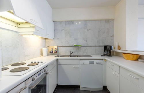 Westende Apartment | Nice apartment with kitchen