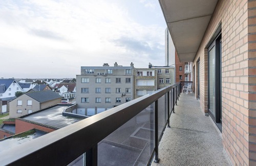 Westende Apartment | Nice apartment with kitchen