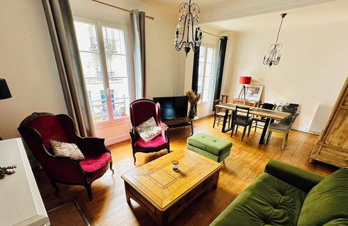 Bassins a Flot Apartment | Nice apartment with wifi near town center and Wine Museum