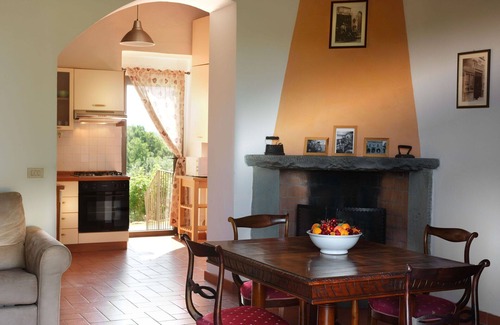 San Casciano in Val di Pesa Apartment | Nice apartment with WIFI, pool, A/C, TV, pets allowed and panoramic view, close to Greve In Chia.