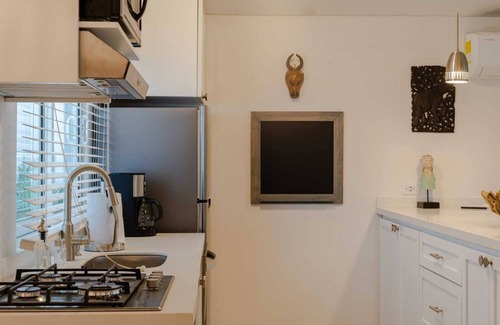 Comuna 2 Apartment | Nice Apt Santa Marta In Los Cocos area 102